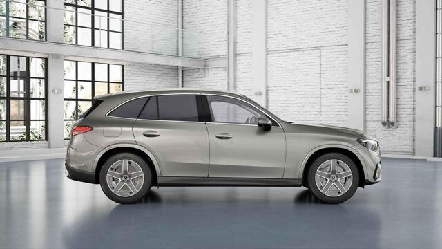 Mercedes-Benz GLC-KLASSE 300e 4MATIC AMG Line | Panoramadak | Trekhaak | Rij assistentiepakket | Winter pakket | Premium pakket |