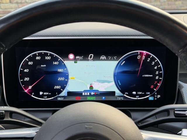 Mercedes-Benz GLC-KLASSE 300E 4MATIC AMG LINE Panodak 20 Inch Digital Light