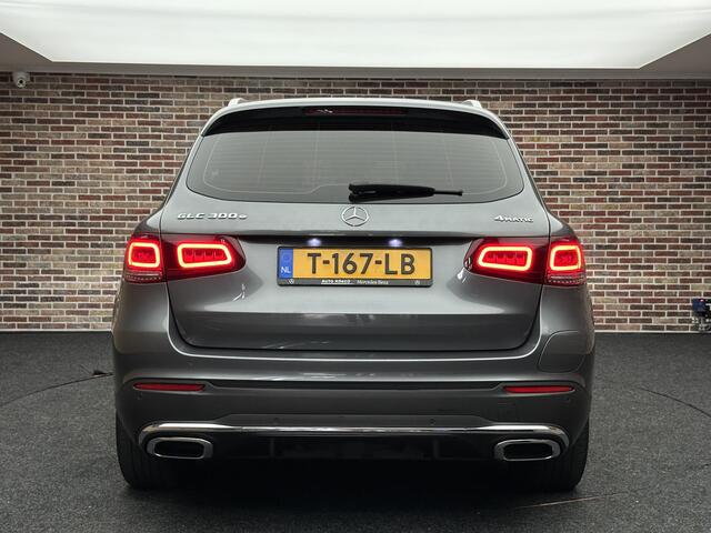 Mercedes-Benz GLC-KLASSE 300e 4MATIC Business Solution AMG | Dak| Dealer onderhouden|