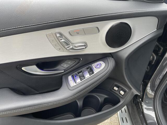 Mercedes-Benz GLC-KLASSE 300e 4MATIC AMG Line 19"/Matrix LED/Memory l+r/Trekhaak/Adaptieve cruise/Dodehoek/Sfeerverlichting/Apple Carplay & Android Auto/Stoelverwarming/Elektrische klep
