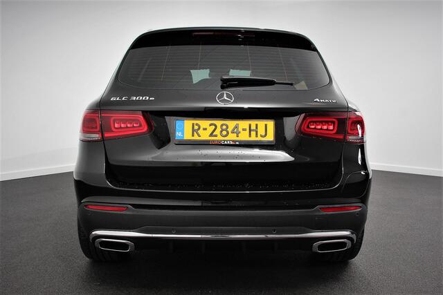 Mercedes-Benz GLC-KLASSE 300e 4MATIC Business Solution AMG | Navigatie | Camera | Climate control | Lichtmetalen Velgen | DAB | Electrisch bedienbare achterklep | Rij assistent pakket | Extra Getint Glas