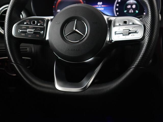 Mercedes-Benz GLC-KLASSE 300de 4MATIC | Panoramadak | Trekhaak | Sfeerverlichting | 360 Camera | Carplay | Stoelverwarming | LMV 20 |