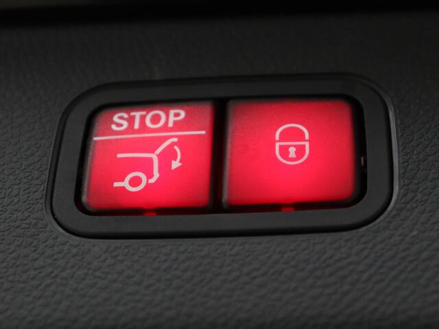 Mercedes-Benz GLC-KLASSE 300de 4MATIC | Panoramadak | Trekhaak | Sfeerverlichting | 360 Camera | Carplay | Stoelverwarming | LMV 20 |