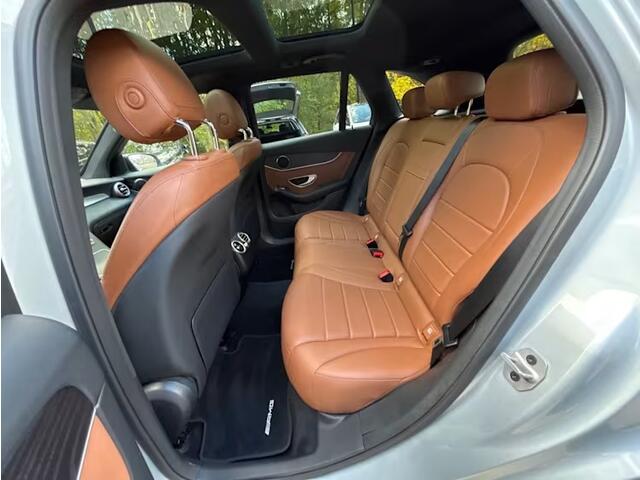 Mercedes-Benz GLC-KLASSE 300e 4MATIC AMG-Line LED Panoramadak Trekhaak 19 Inch Achteruitrijcamera PDC Carplay