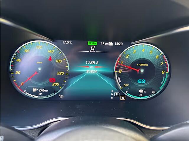 Mercedes-Benz GLC-KLASSE 300e 4MATIC AMG-Line LED Panoramadak Trekhaak 19 Inch Achteruitrijcamera PDC Carplay