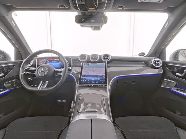 Mercedes-Benz GLC-KLASSE 300 e 4MATIC AMG Plug-In Hybride AMG Line Premium Plus | Almar Klasse 3 | Trekhaak | Night Pakket | Distronic | Panorama Schuif-Kanteldak. Inclusief 24 maanden MB Certified garantie voor Europa.