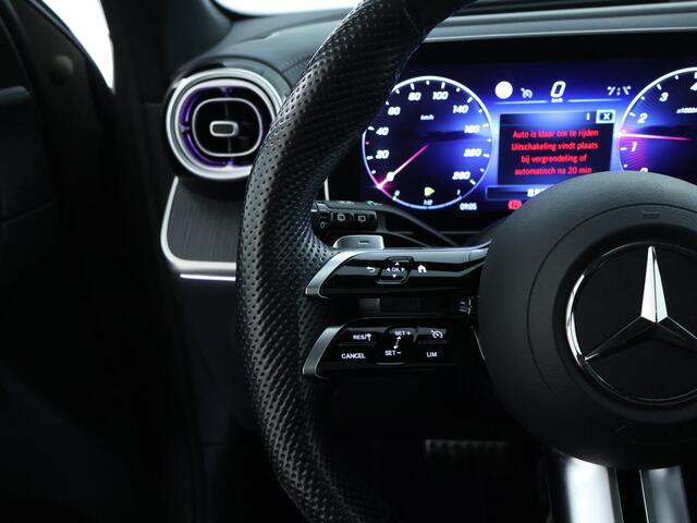 Mercedes-Benz GLC-KLASSE 200 4-MATIC AMG Line | Trekhaak | Panoramadak | Alarm | Tredeplanken | 360 gr Camera | Dode Hoek Ass | Inclusief 24 maanden Mercedes-Benz Certified garantie voor Europa.