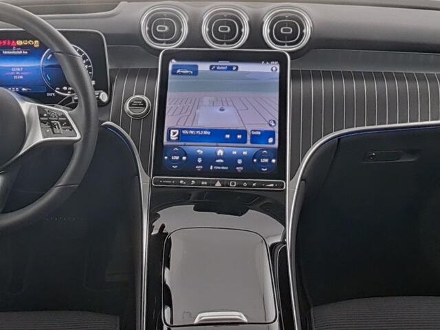 Mercedes-Benz GLC-KLASSE 300e 4-Matic Plug-In Hybride | Panorama Schuif-Kanteldak | Trekhaak | Burmester® Sound System | HUB Head-Up display | KEYLESS-GO Comfort-Pakket | Digital light | Winter pakket Inclusief 24 maanden MB Certified garantie voor Europa.