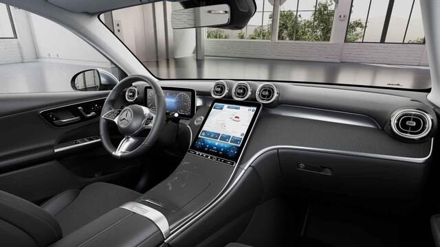 Mercedes-Benz GLC-KLASSE 300e 4MATIC Luxury Line | Trekhaak | Premium pakket | Winter pakket |