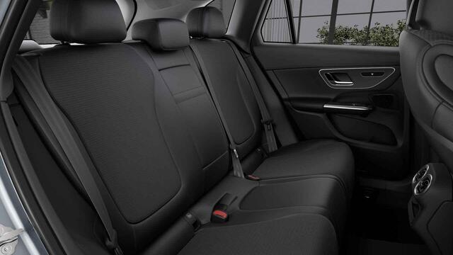 Mercedes-Benz GLC-KLASSE 300e 4MATIC Luxury Line | Trekhaak | Premium pakket | Winter pakket |