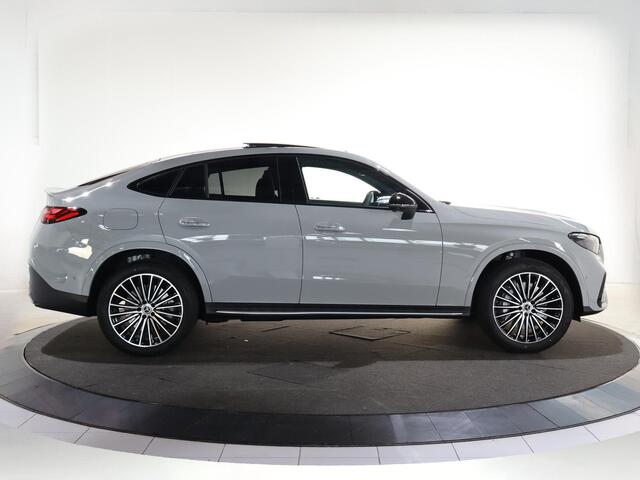 Mercedes-Benz GLC-KLASSE Coupé 300e 4MATIC Sport Edition | Panoramaschuifdak | Trekhaak | Treeplanken | Nightpakket | Rijassistentiepakket Plus | Premium pakket | 360° camera | DISTRONIC PLUS |