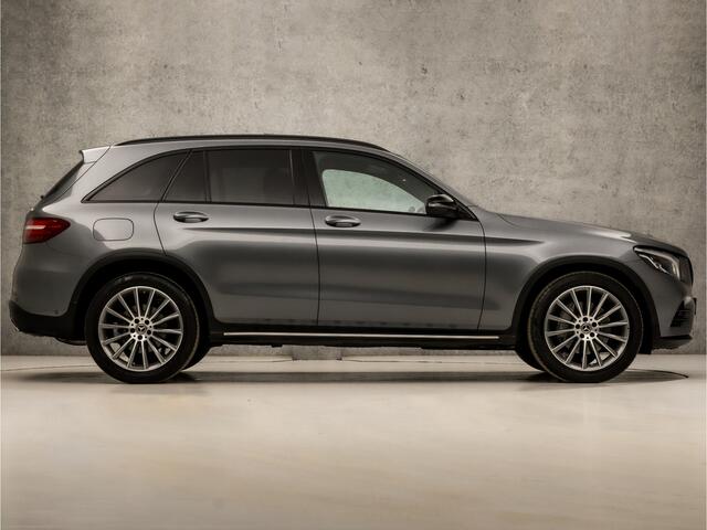 Mercedes-Benz GLC-KLASSE 250 4MATIC AMG Sport 211Pk Automaat (PANORAMADAK, GROOT NAVI, LEDER/ALCANTARA, TREEPLANKEN, STOELVERWARMING, ELEK SPORTSTOELEN, GETINT GLAS, CAMERA, NIEUWE APK, NIEUWSTAAT)