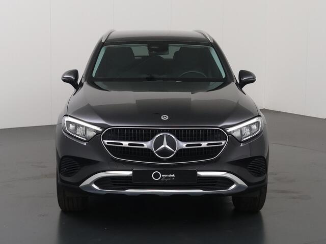 Mercedes-Benz GLC-KLASSE 300e 4MATIC Luxury Line | Trekhaak | Memory | Stoelverwarming | Sfeerverlichting |
