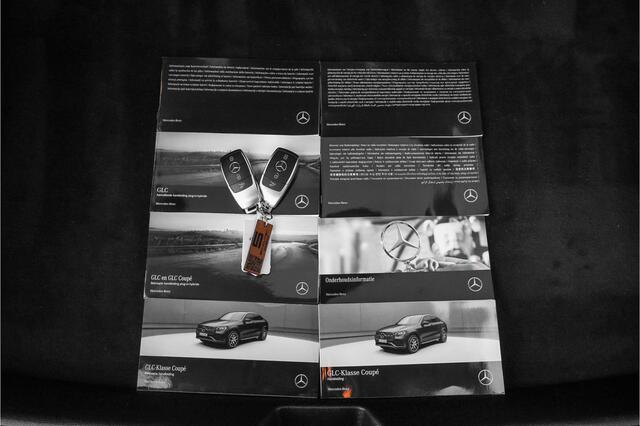 Mercedes-Benz GLC-KLASSE Coupé 300e 4M AMG Line Night Pano 360° Camera 19"