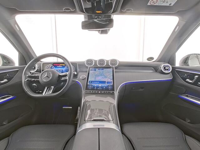 Mercedes-Benz GLC-KLASSE 300 e 4MATIC AMG Plug-In Hybride AMG Line | Trekhaak | Digital Licht | 20 Inch AMG Velgen | Stuur en Stoelverwarming.