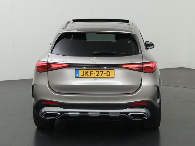 Mercedes-Benz GLC-KLASSE 300e 4MATIC AMG Line | Panoramadak | Trekhaak | Rij assistentiepakket | Winter pakket | Premium pakket |