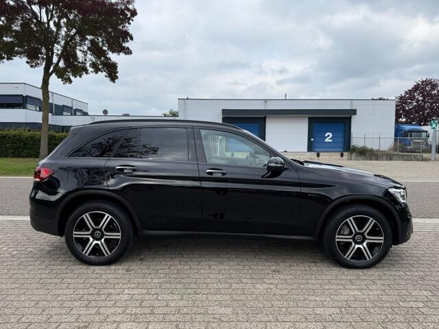 Mercedes-Benz GLC-KLASSE 300e AMG HUD Distronic+ Massage Elek. Trekhaak