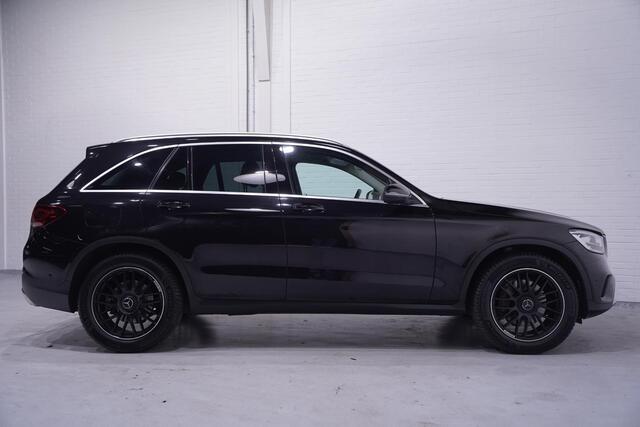 Mercedes-Benz GLC-KLASSE 200 Business Solution Limited Facelift Navigatie 19-inch NAP Lederen-comfortstoelen Afneembare-trekhaak Camera Stoelverwarming Off-road pakket