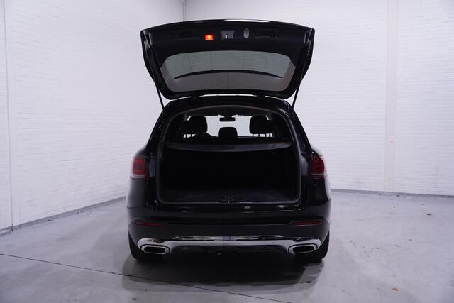 Mercedes-Benz GLC-KLASSE 200 Business Solution Limited Facelift Navigatie 19-inch NAP Lederen-comfortstoelen Afneembare-trekhaak Camera Stoelverwarming Off-road pakket