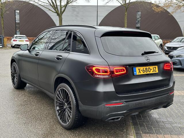 Mercedes-Benz GLC-KLASSE 300e 4MATIC Premium Plus PHEV PLUG-IN HYBRIDE | MEGA VETTE AUTO | PANORAMA DAK | 20INCH | CAMERA | ELEKTRISCHE KLEP | KEYLESS ENTRY + START | DODEHOEK | RIJKLAAR + 12 MND BOVAG GARANTIE!