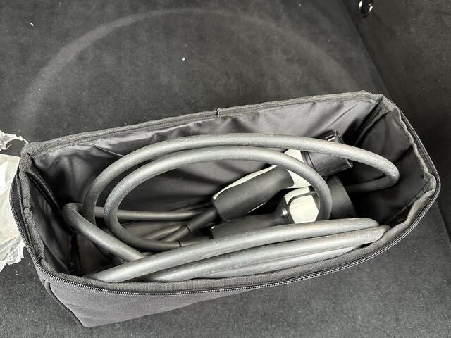 Mercedes-Benz GLC-KLASSE 300e 4MATIC Premium Plus PHEV PLUG-IN HYBRIDE | MEGA VETTE AUTO | PANORAMA DAK | 20INCH | CAMERA | ELEKTRISCHE KLEP | KEYLESS ENTRY + START | DODEHOEK | RIJKLAAR + 12 MND BOVAG GARANTIE!