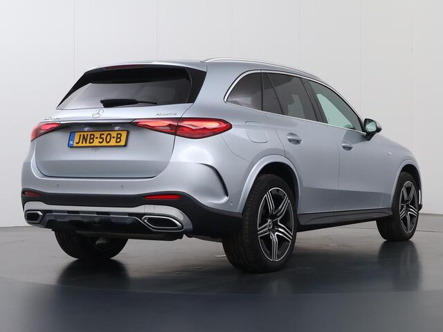 Mercedes-Benz GLC-KLASSE 300e 4MATIC AMG Line | Digital light | 20 inch | 36 camera | Trekhaak |