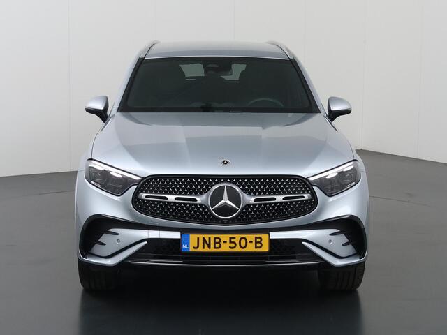 Mercedes-Benz GLC-KLASSE 300e 4MATIC AMG Line | Digital light | 20 inch | 36 camera | Trekhaak |