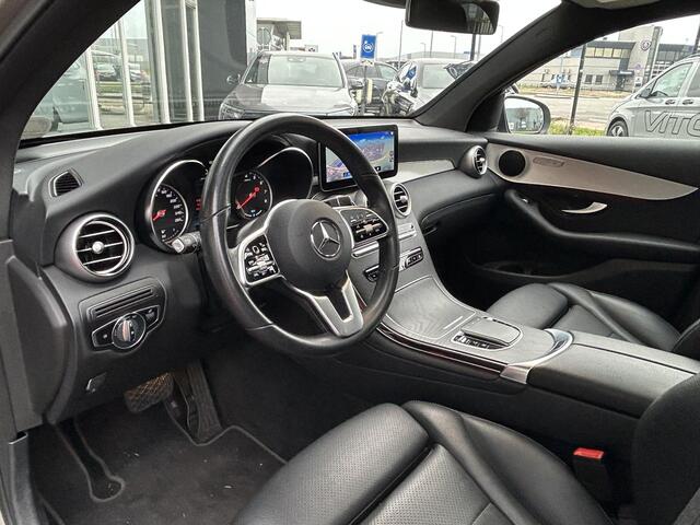 Mercedes-Benz GLC-KLASSE Coupé 300e 4MATIC Schuifdak | Trekhaak | Distronic+