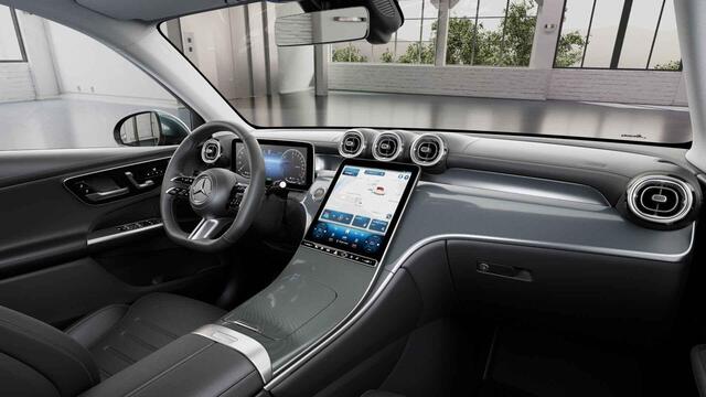 Mercedes-Benz GLC-KLASSE 300e 4MATIC AMG Line | Panoramadak | Trekhaak| Winter pakket | Digital light | 360 camera |