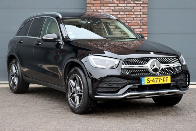 Mercedes-Benz GLC-KLASSE 300e 4MATIC Premium Plus | Distronic+ | Panoramadak | Memory | Leder | Trekhaak | Camera | Sfeerverlichting | Augmented Reality | Stoelverwarming |
