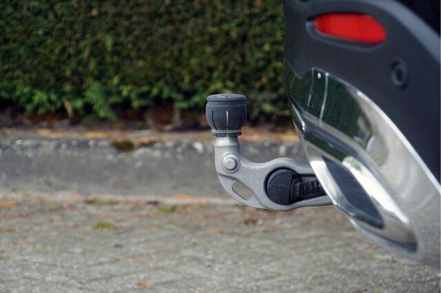 Mercedes-Benz GLC-KLASSE GLC 300 e 4M AMG Line | Luchtvering Achteras Trekhaak Burmester Head-Up Memory