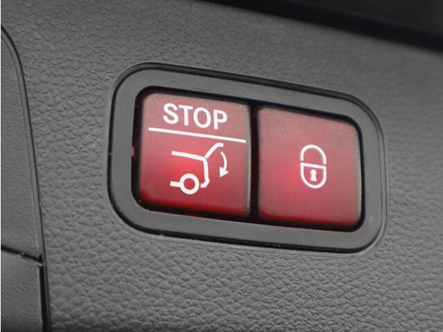 Mercedes-Benz GLC-KLASSE 300e 4MATIC Premium | Memory Seats | Navigatie | Camera | LED | Multispaak | Automaat