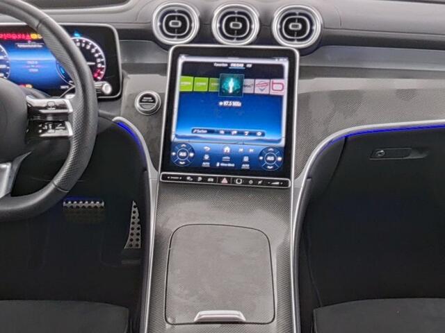 Mercedes-Benz GLC-KLASSE 300 e 4MATIC AMG Plug-In Hybride AMG Line Premium Plus | Night Pakket | Alarm Klasse 3 | trekhaak | Panorama Schuif-Kanteldak | 20 Inch AMG Velgen | Distronic Inclusief 24 maanden MB Certified garantie voor Europa.