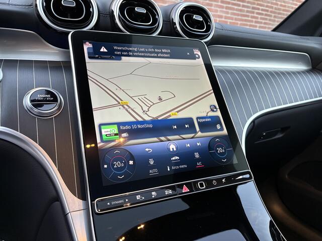 Mercedes-Benz GLC-KLASSE 300e 4MATIC AMG Line | Pano | Burmester | Trekhaak |