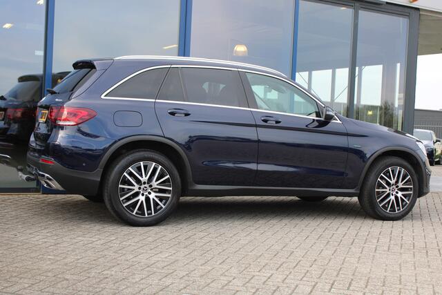 Mercedes-Benz GLC-KLASSE 300e 4MATIC Advantage PANORAMADAK TREKHAAK 19''