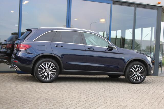 Mercedes-Benz GLC-KLASSE 300e 4MATIC Advantage PANORAMADAK TREKHAAK 19''