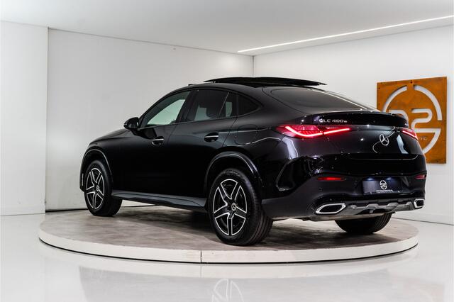 Mercedes-Benz GLC-KLASSE Coupé 400e 4MATIC AMG 381PK | Pano | Burmester | Sfeer | Carbon | Trekhaak | BOMVOL!