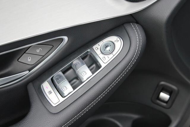 Mercedes-Benz GLC-KLASSE 250 4MATIC | Pano | Trekhaak |