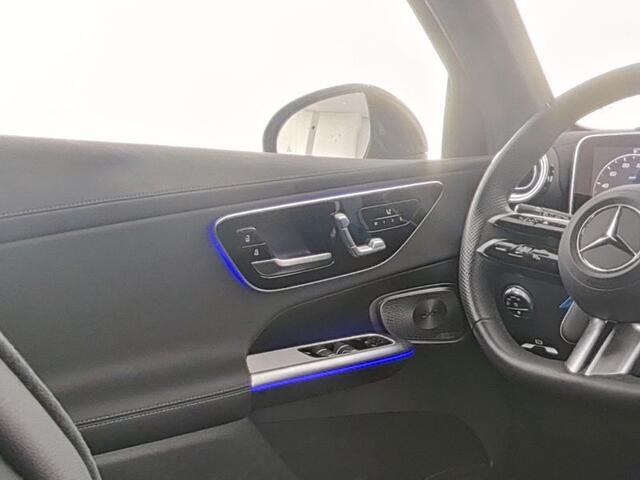 Mercedes-Benz GLC-KLASSE 300 e 4MATIC AMG Plug-In Hybride Edition AMG-Line | Burmester® | Head-up-Display | Alarm Klasse 3 | Trekhaak | 20 Inch AMG Velgen | Night Pakket | Inclusief 24 maanden MB Certified garantie voor Europa.