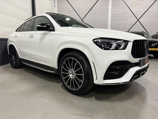 Mercedes-Benz GLE-KLASSE Coupé 350 e 4MATIC AMG EDITION PANO/BURMESTER/21"BREEDSET/360CAMERA/WIDESCREEN/KEYLESS/PRIVACY/PANAMERICANA-GRILLE/53AMG DIFFUSER+UITLATEN/UNIEKE AUTO DIE IN ABSOLUTE NIEUWSTAAT VERKEERT