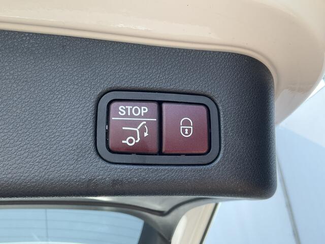 Mercedes-Benz GLE-KLASSE 500e 4MATIC AMG Sport Edition Pano Trekhaak Harman/Kardon Memory Keyless VOL!