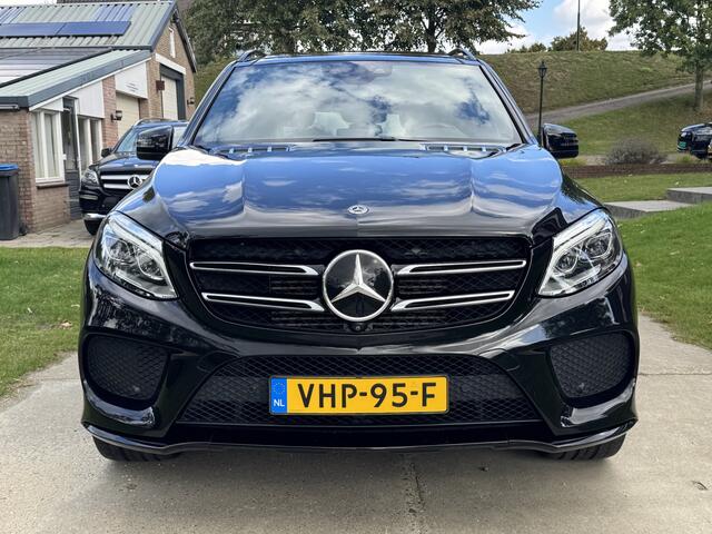 Mercedes-Benz GLE-KLASSE 350 D AMG GRIJS KENTEKEN BTW PANORAMADAK AIRMATIC LEER CAMERA