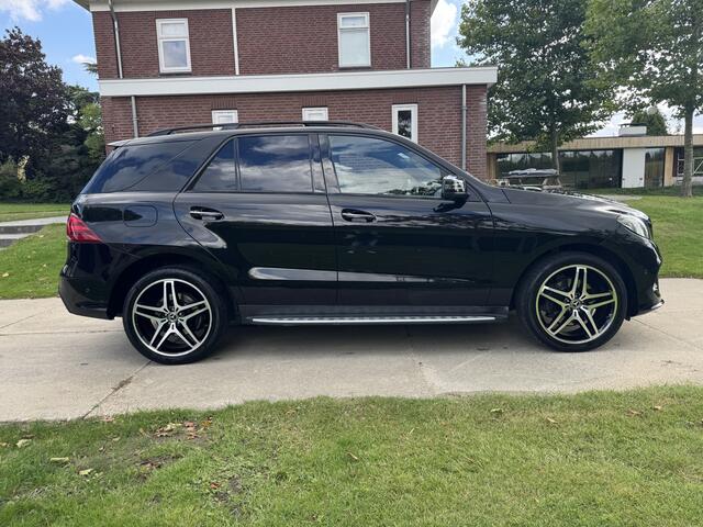 Mercedes-Benz GLE-KLASSE 350 D AMG GRIJS KENTEKEN BTW PANORAMADAK AIRMATIC LEER CAMERA