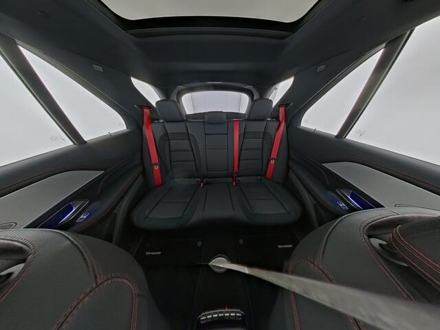 Mercedes-Benz GLE-KLASSE Mercedes-AMG 53 Hybrid 4MATIC+ AMG Premium | Night Pakket | 22 Inch Velgen | Trekhaak | Panorama Schuif-Kanteldak. Inclusief 24 maanden Mercedes-Benz Certified garantie voor Europa.