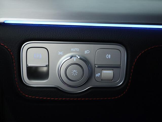 Mercedes-Benz GLE-KLASSE Mercedes-AMG 53 Hybrid 4MATIC+ | Airmatic | Trekhaak | Panoramadak | Rijassistentie Pack | Burmester® audio | Head up Display | Memory | 360 gr Camera | Inclusief 24 maanden Mercedes-Benz Certified garantie voor Europa.