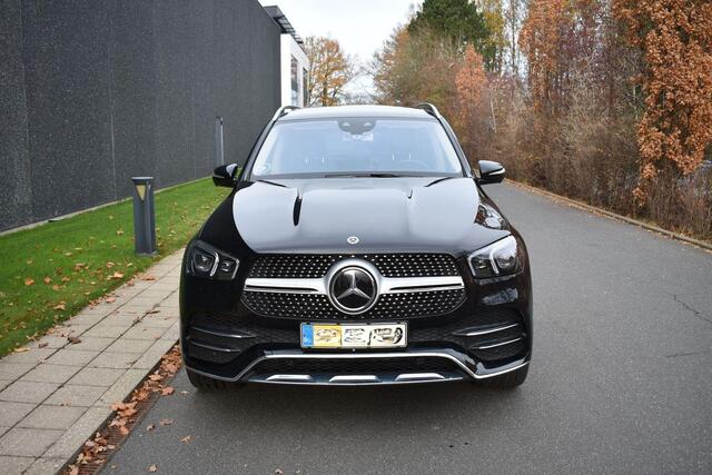 Mercedes-Benz GLE-KLASSE GLE 350 d 4MATIC 6 Cylinder 272PK AMG Luchtvering Pano Busmester ACC Stoel ventilatie 360°- Camera Trekhaak Softclose Grijs Kenteken