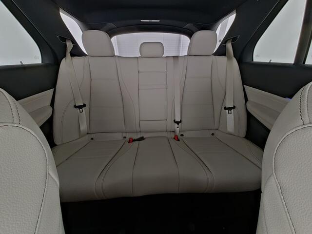 Mercedes-Benz GLE-KLASSE 400 e 4MATIC AMG Plug-In Hybride AMG Line | Night Pakket | Trekhaak | Panorama Schuif-Kanteldak | 22 AMG Velgen | Inclusief 24 maanden MB Certified garantie voor Europa.