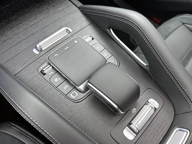 Mercedes-Benz GLE-KLASSE AMG 53 Hybrid 4MATIC+ Night Edition Premium Plus | 22 inch AMG velgen | Trekhaak | Verlichte treeplanken | Winterpakket | Remklauwen in rood | Rijassistentiepakket | Warmtecomfortpakket | AIR BALANCE pakket | Burmester® 3D sound systeem | Multibeam LED |