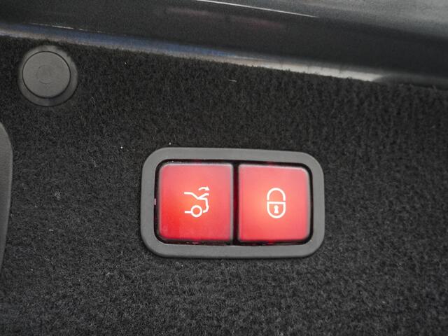 Mercedes-Benz S-KLASSE 500 4Matic Prestige Plus Trekhaak | Pano |