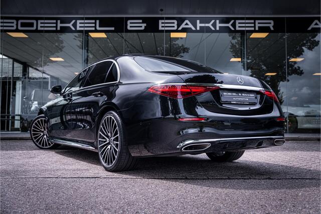 Mercedes-Benz S-KLASSE 500 4MATIC Lang AMG Line ** Achterasbesturing ** Panodak ** HUD ** Burmester Premium Plus ** 21inch ** Ventilatie ** Massage